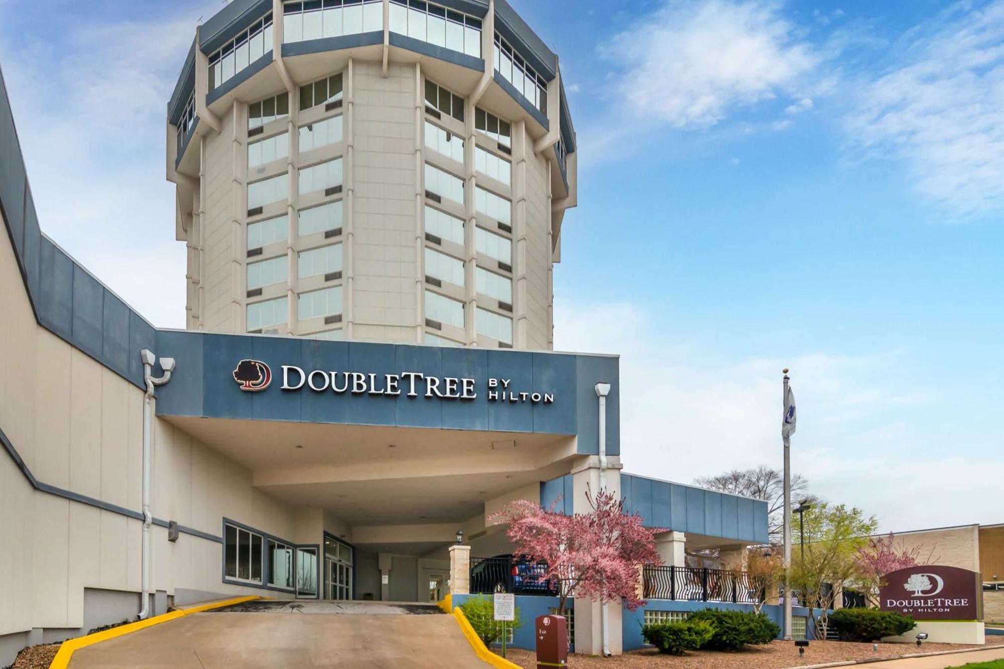 Doubletree By Hilton Jefferson Stadt Exterior foto